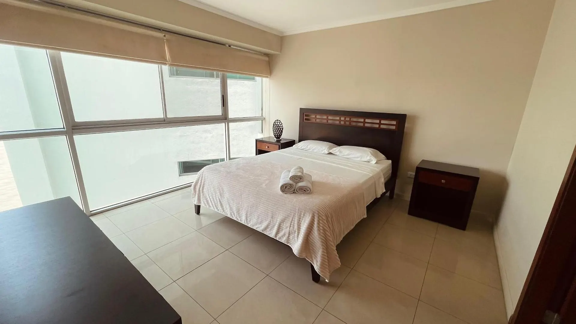 Suite Frente Al Rio En Puerto Santa Ana Riverfront Guayaquil