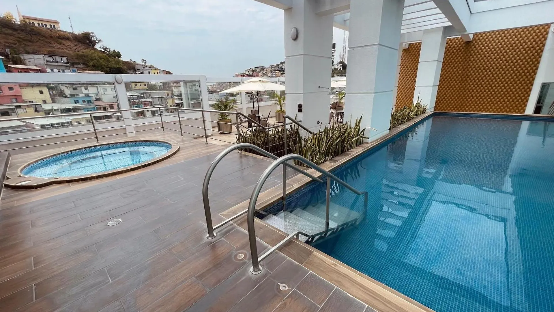 Apartment Suite Frente Al Rio En Puerto Santa Ana Riverfront Guayaquil