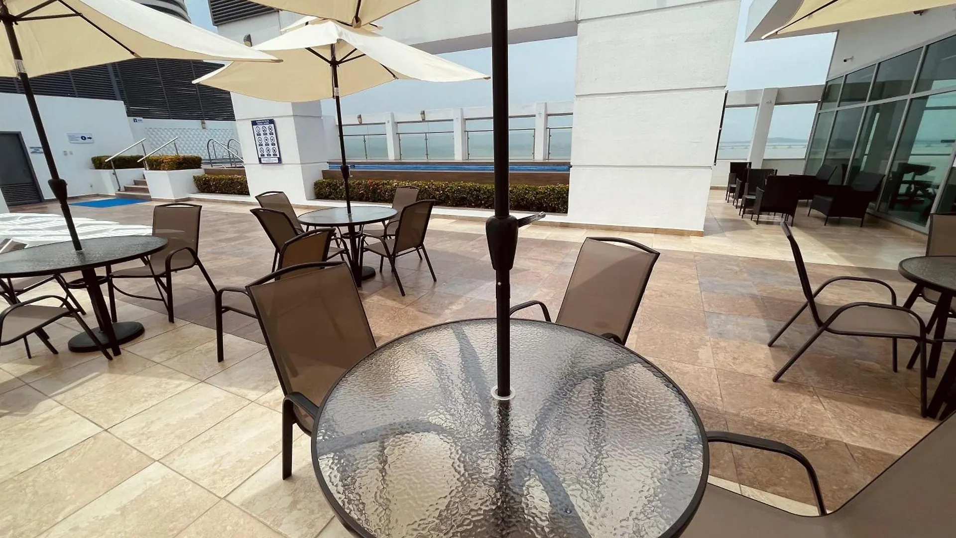 Suite Frente Al Rio En Puerto Santa Ana Riverfront Guayaquil Apartment