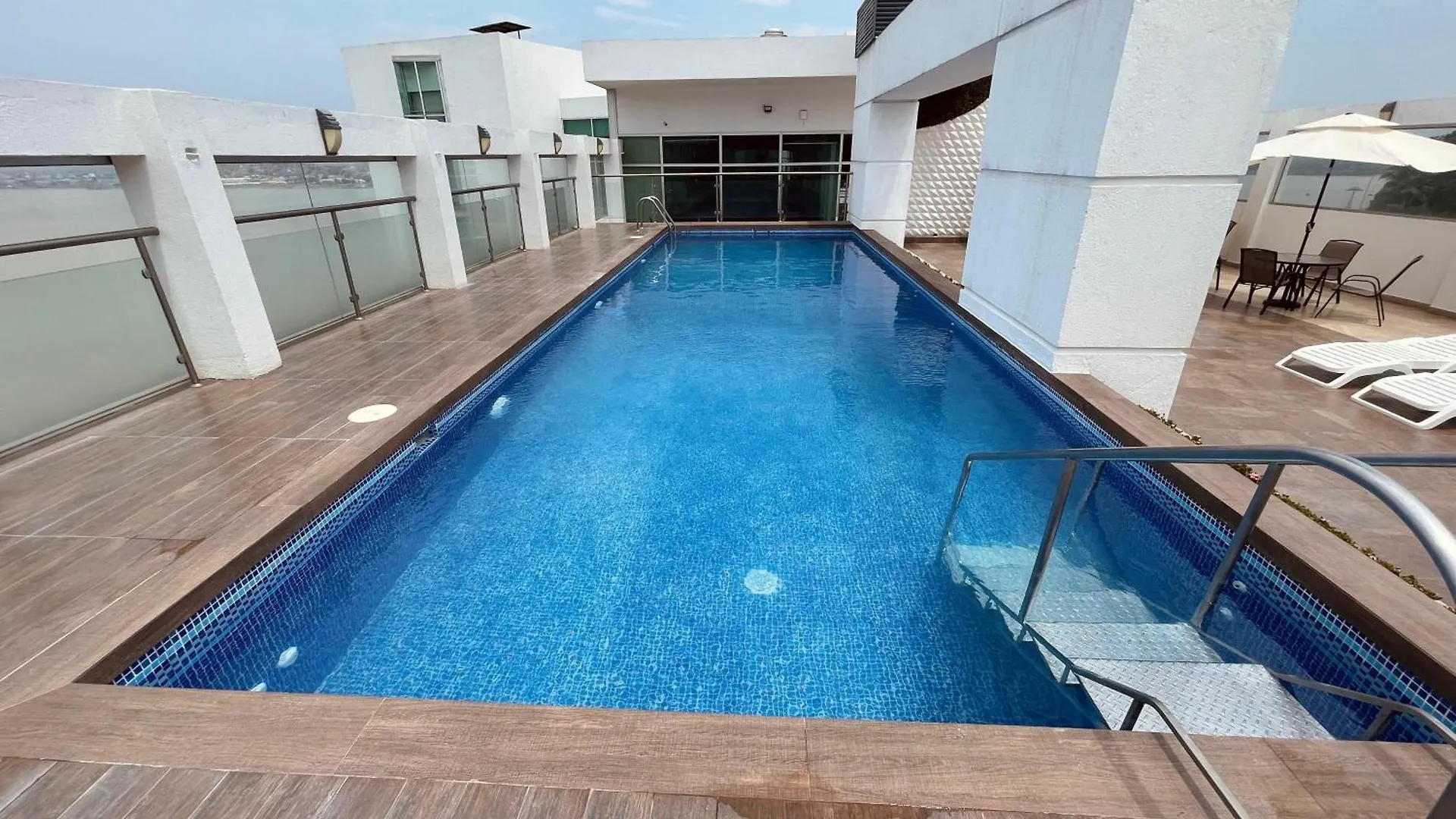 Apartment Suite Frente Al Rio En Puerto Santa Ana Riverfront Guayaquil
