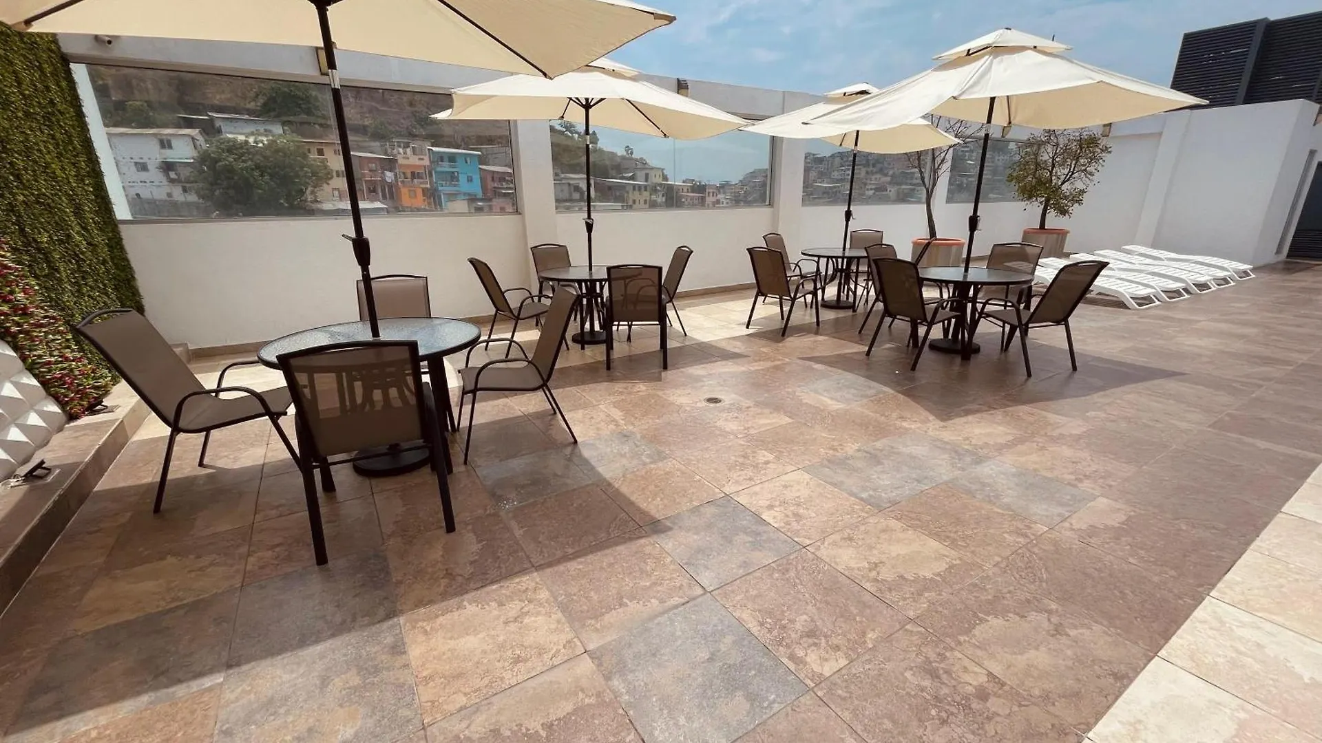 Suite Frente Al Rio En Puerto Santa Ana Riverfront Guayaquil 0*,