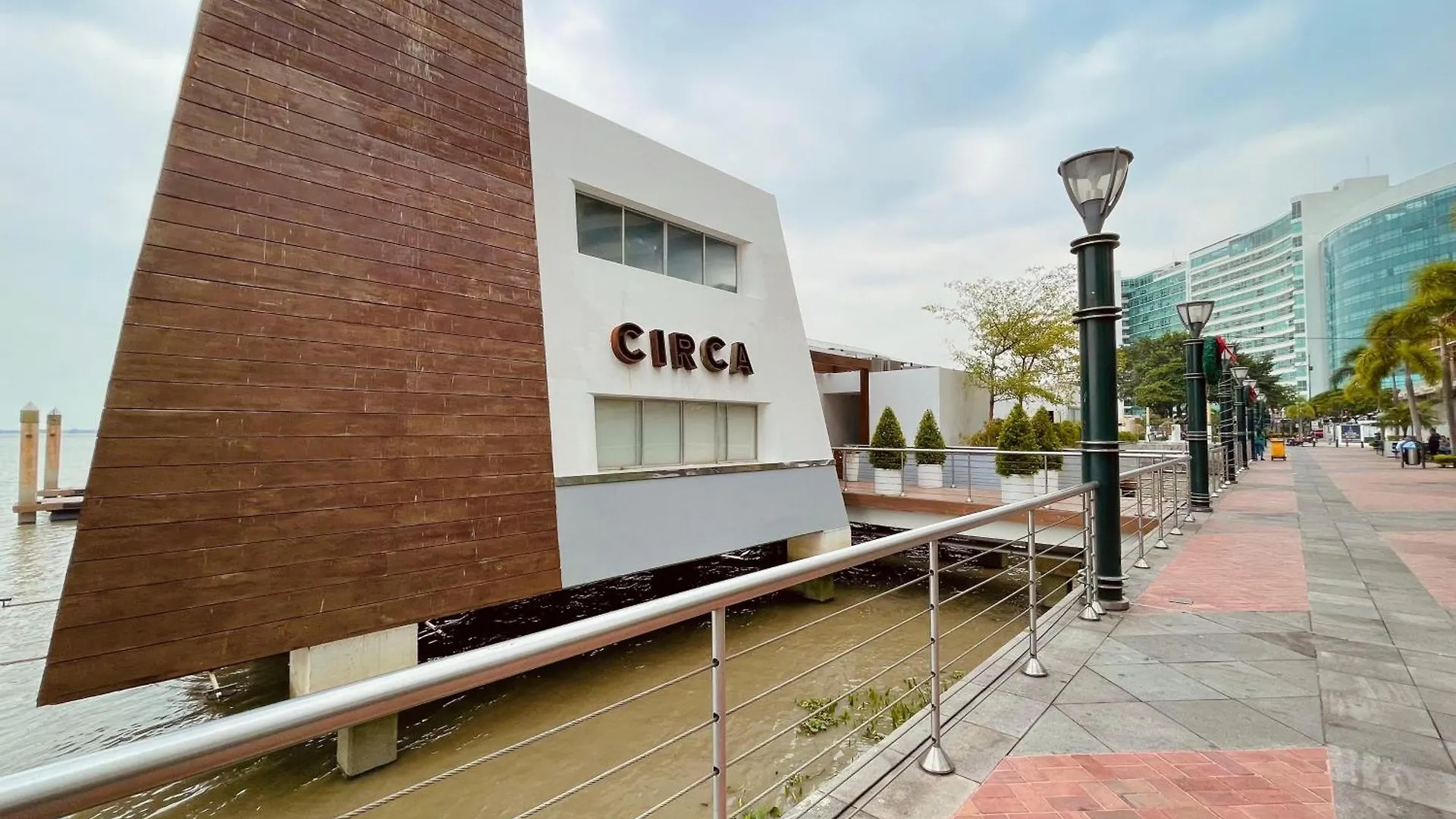Apartment Suite Frente Al Rio En Puerto Santa Ana Riverfront Guayaquil