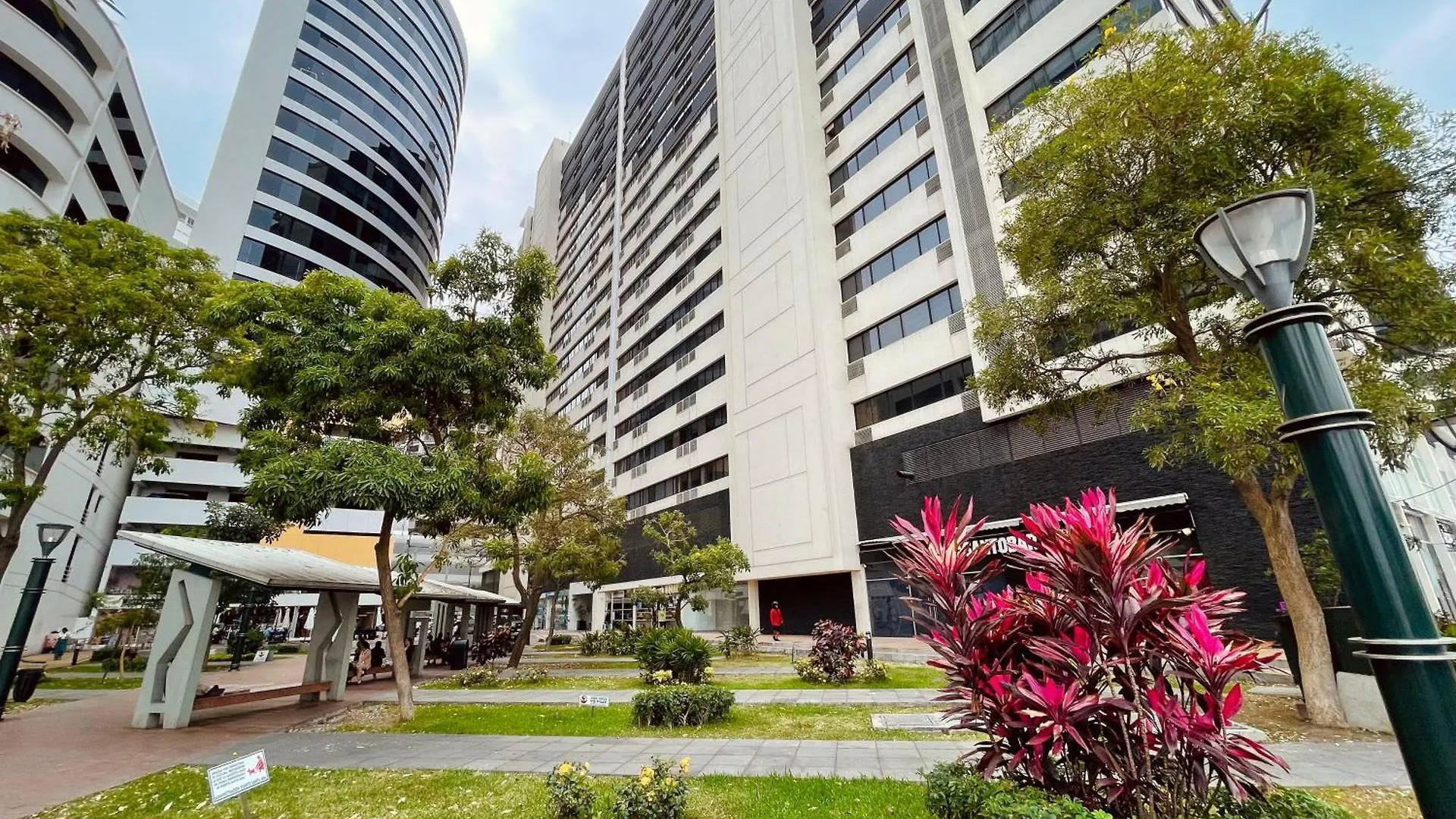 Apartment Suite Frente Al Rio En Puerto Santa Ana Riverfront Guayaquil