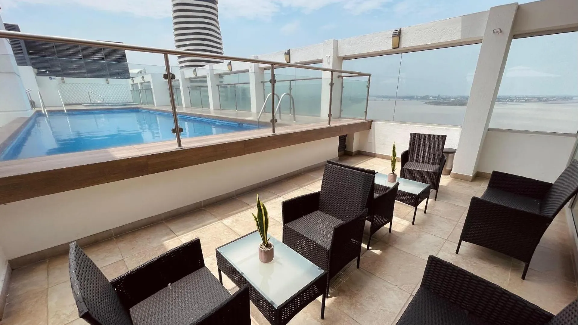 Apartment Suite Frente Al Rio En Puerto Santa Ana Riverfront Guayaquil